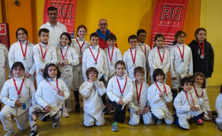 torneio-de-esgrima-leva-cerca-de-200-atiradores-a-leiria