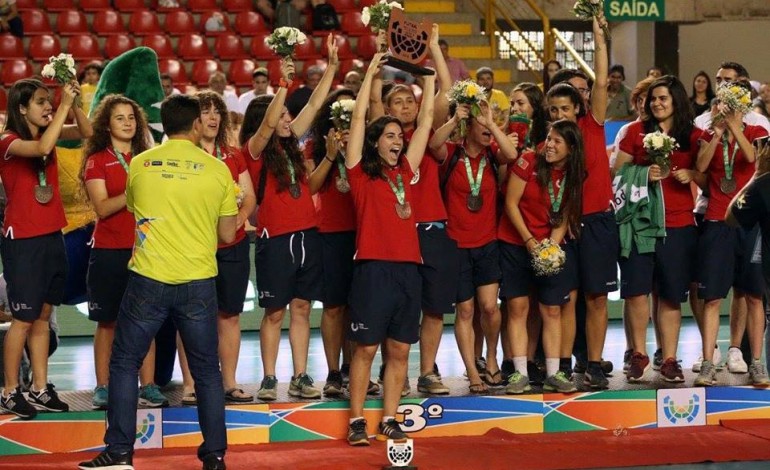 futsal-jessica-pedreiras-e-ines-cruz-no-bronze-de-portugal-no-mundial-universitario-4605