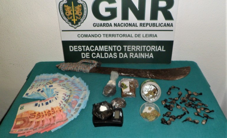 gnr-trava-rede-de-tragico-de-droga-de-peniche