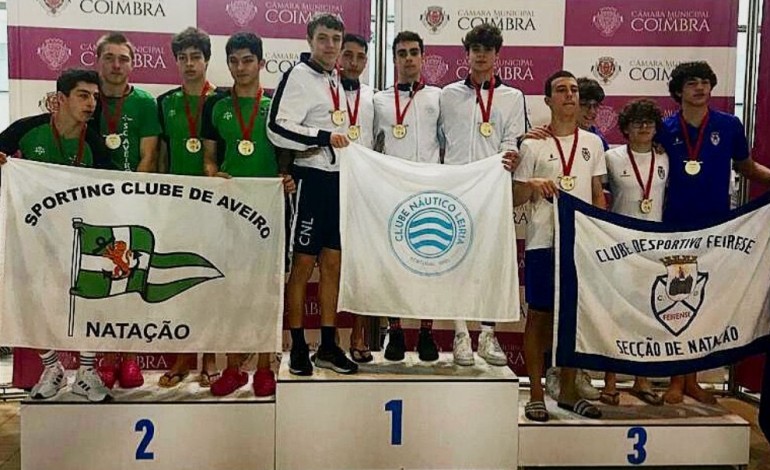 nadadores-juvenis-do-clube-nautico-de-leiria-batem-recorde-nacional-por-mais-de-um-segundo