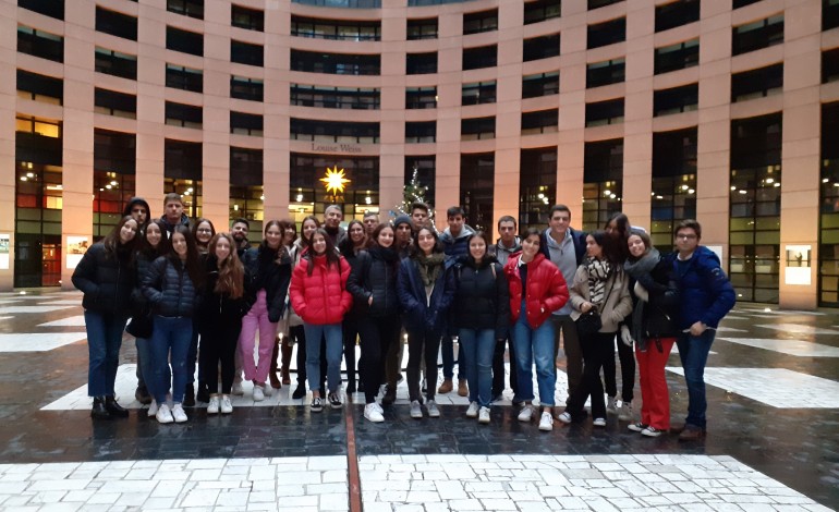 Jovens de Leiria estiveram em Estrasburgo a participar no Euroscola
