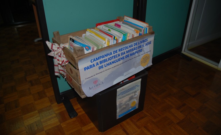 alcobaca-envia-mais-de-25-mil-livros-para-mocambique-3186