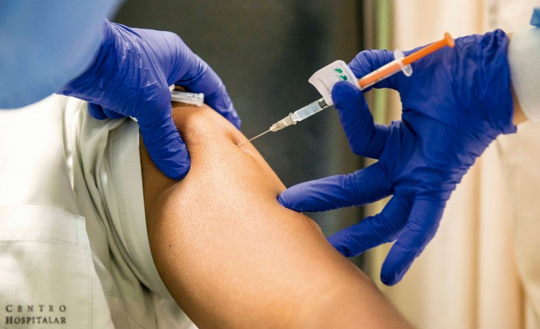 mais-de-1500-profissionais-de-saude-foram-vacinados