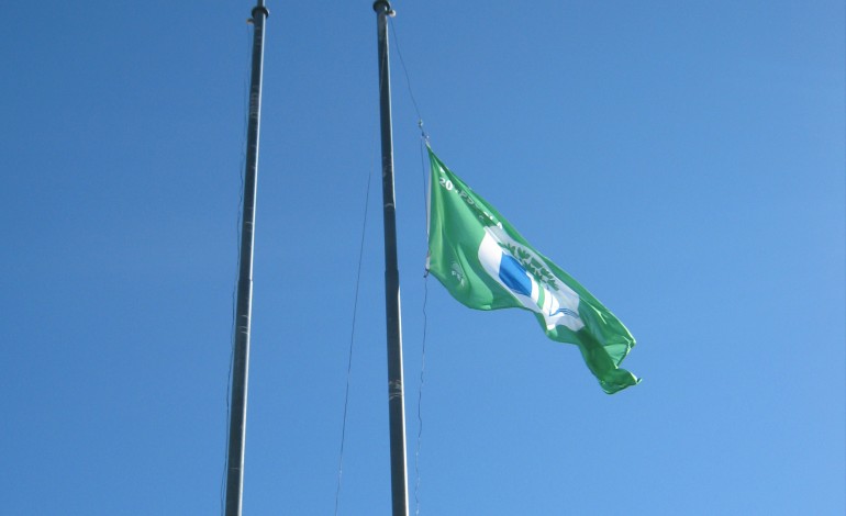 bandeira-verde-eco-escola-atribuida-a-17-escolas-de-leiria