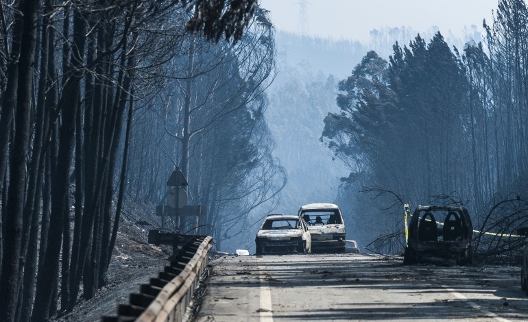 falta-de-materiais-adia-conclusao-do-memorial-as-vitimas-dos-incendios-de-pedrogao-grande