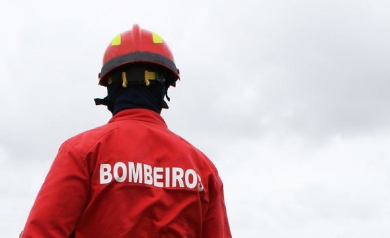 bombeiros-da-batalha-recebem-nova-equipa-de-intervencao-permanente