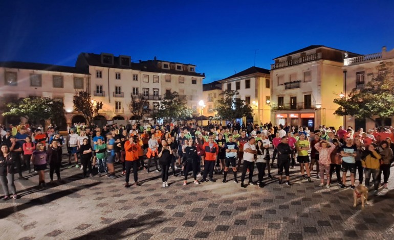 Praça Rodrigues Lobo acolheu celebração do aniversário das Brisas do Lis Night Run