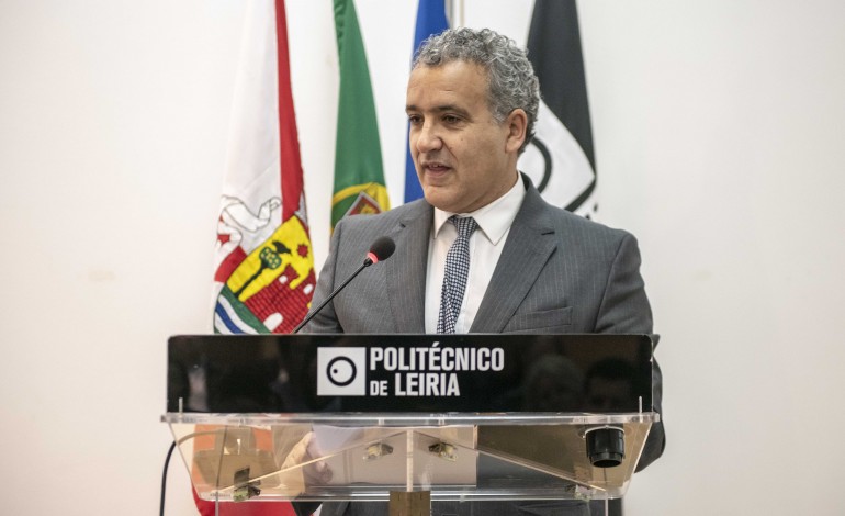 politecnico-de-leiria-reune-com-professores-para-esclarecer-sobre-universidade