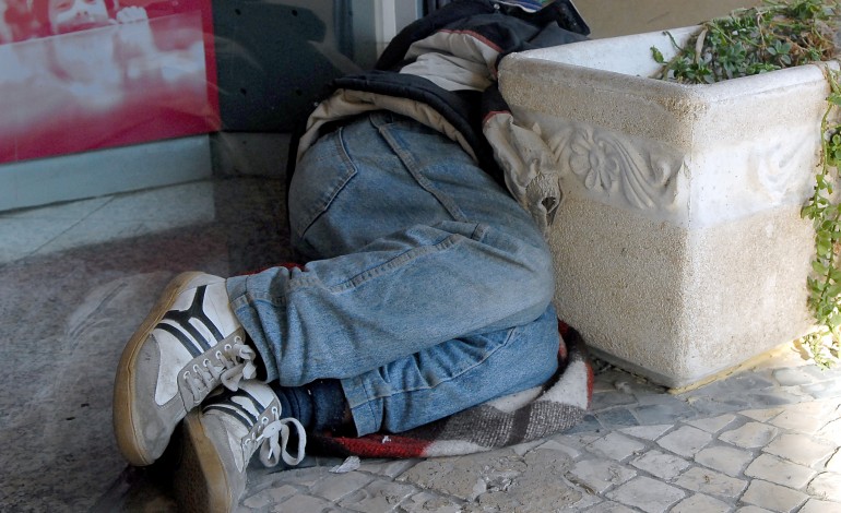 instituicoes-de-leiria-distribuem-roupa-quente-e-cobertores-a-pessoas-sem-abrigo