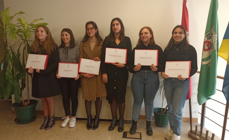 premio-jovem-universitario-de-ourem-distingue-seis-trabalhos