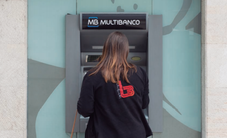 distrito-gastou-715-milhoes-na-rede-multibanco-durante-a-pandemia