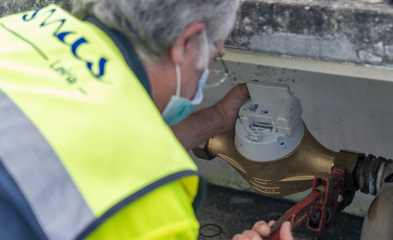 smas-de-leiria-instalam-800-contadores-de-agua-inteligentes