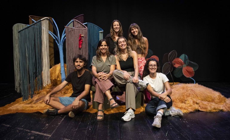 A Dioneia – Colectivo Artístico é formada por um grupo de jovens de Ourém que quer preencher a lacuna que existe na área do teatro infantil, mas não só