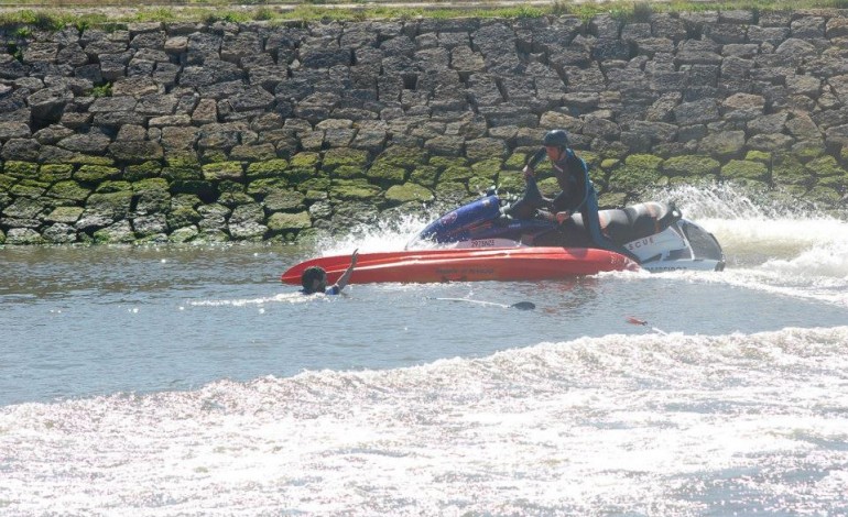 Fotografia: Remar Contra a Corrente I