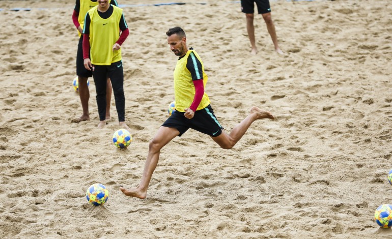 Jogadores o ACD O Sótão convocado para a Seleção Nacional de Futebol de  Praia