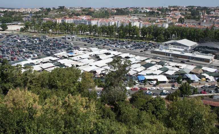 feira-de-levante-reabre-terca-feira-em-leiria-com-lotacao-maxima-de-1000-clientes