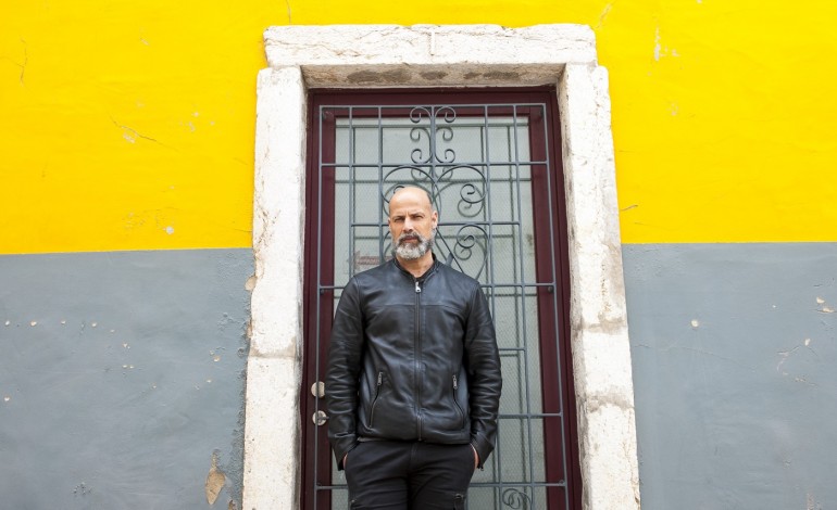 zito-camacho-ao-entrarmos-no-mar-esquecemos-os-impostos-e-os-maus-politicos-6009