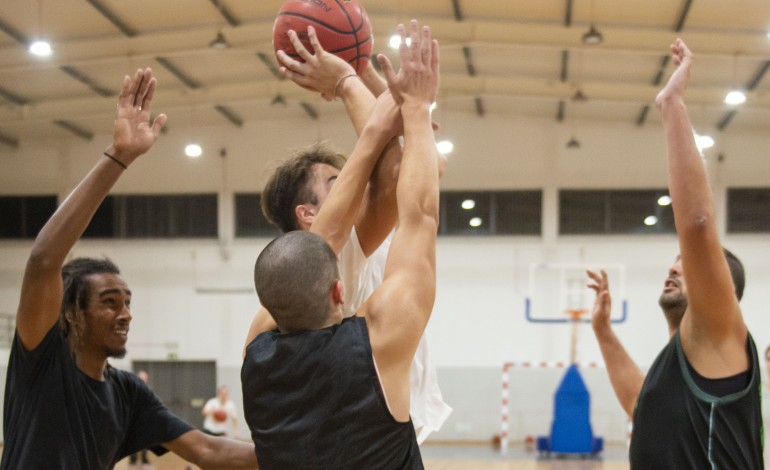 apuradas-as-equipas-que-vao-disputar-as-fases-finais-distritais-de-basquetebol