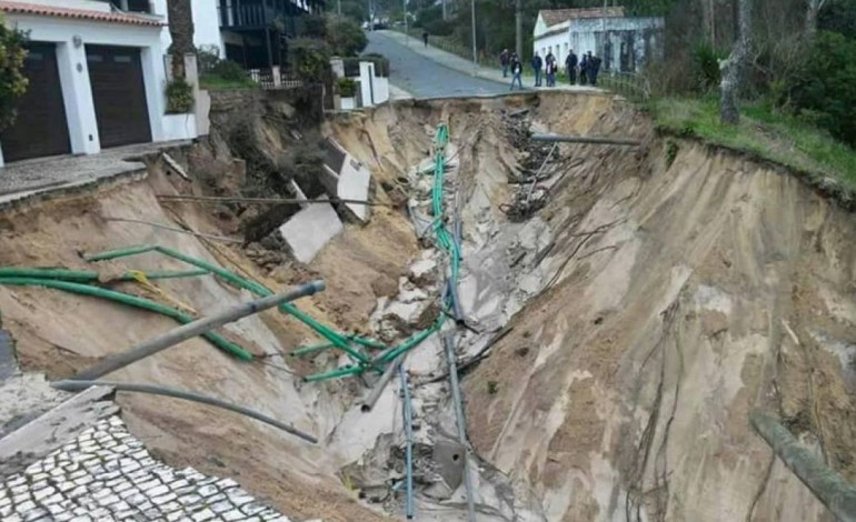 veja-o-video-ruptura-de-conduta-de-agua-e-abatimento-de-estrada-em-sao-pedro-de-moel-resolvida-7789