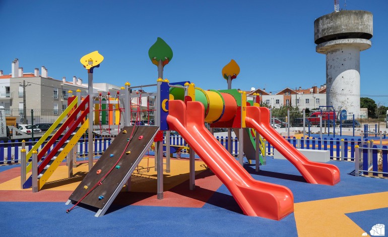 nazare-inaugura-parque-infantil-do-sitio