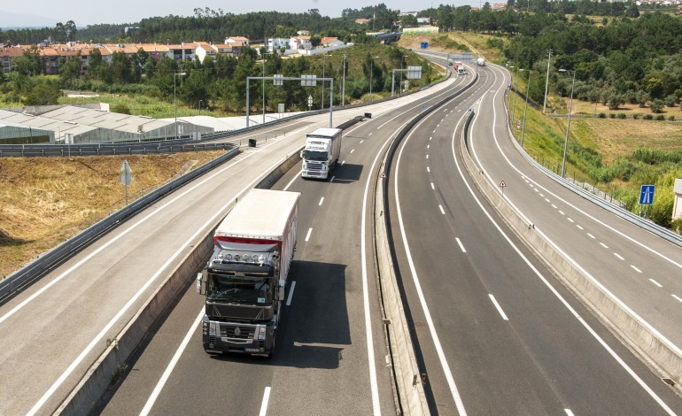 transportadores-rodoviarios-associados-da-antram-reunidos-em-plenario-em-pombal