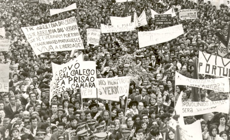 Na Marinha Grande, tal como na região, a revolução só saiu à rua no dia 26 de Abril