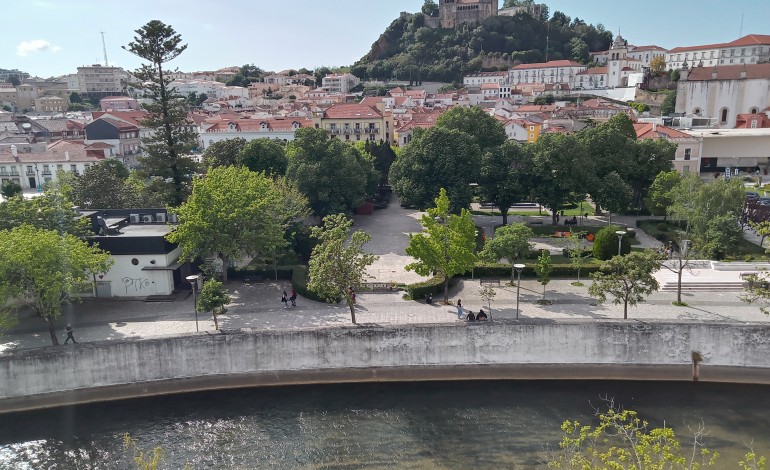 leiria-aprova-apoios-para-reforcar-seguranca-em-47-estabelecimentos