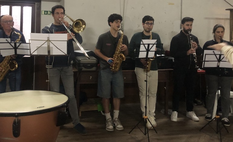 Nenhuma Sombra te Prende ao Chão