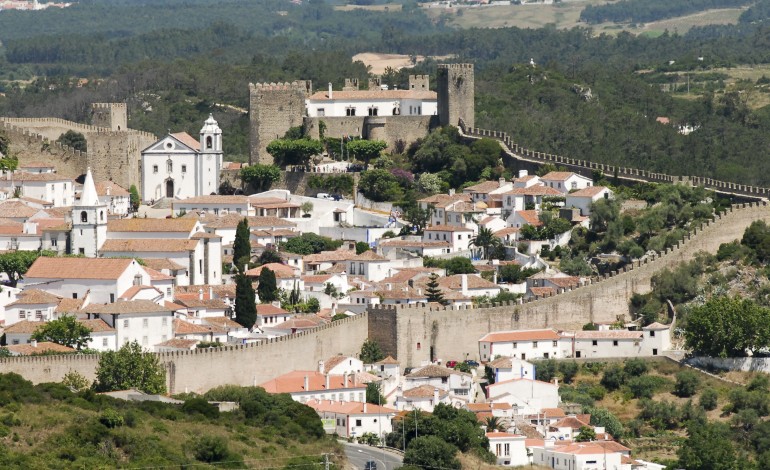 Jornal de Leiria - Feira Medieval de Óbidos foi cancelada