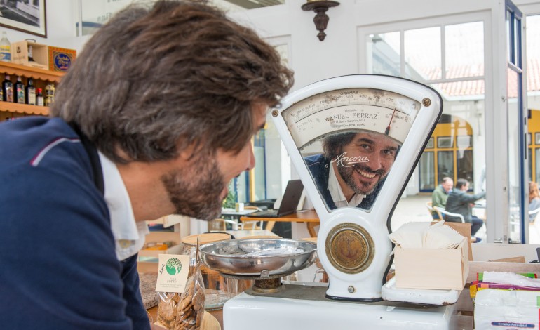 Rui Silva quis recriar, na Mercearia Santana, em Leiria, 'a saudade de Portugal', em Portugal”