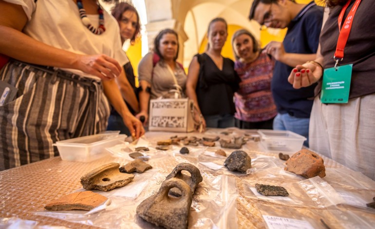 escavacoes-comprovam-ocupacao-do-morro-do-castelo-de-leiria-ha-mais-de-5000-anos