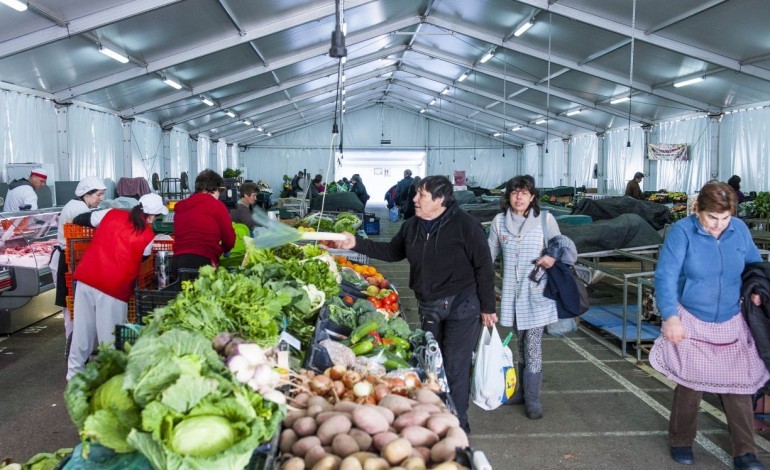 municipio-diz-que-mercado-da-marinha-grande-cumpre-tudo-o-que-a-delegada-de-saude-exigiu