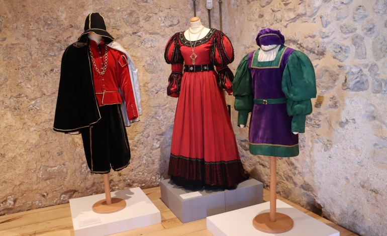 exposicoes-mudam-se-os-tempos-mudam-se-as-modas