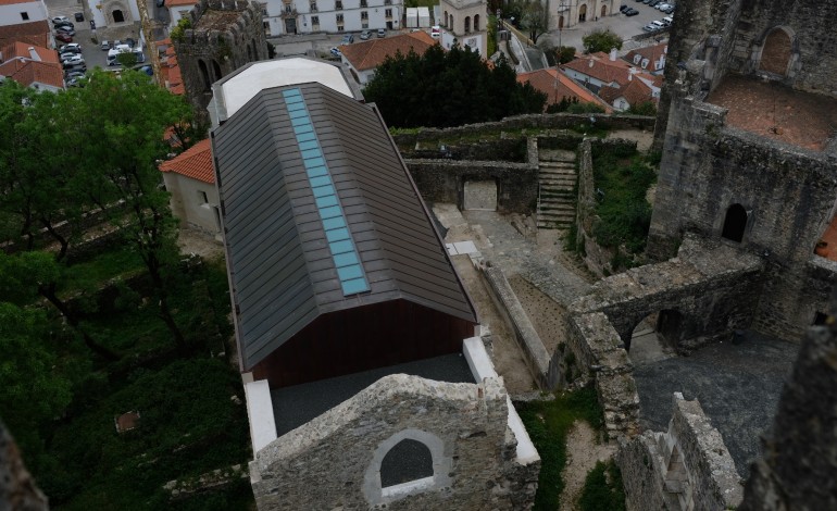 as-primeiras-imagens-da-igreja-da-pena-e-do-castelo-de-leiria-depois-das-obras