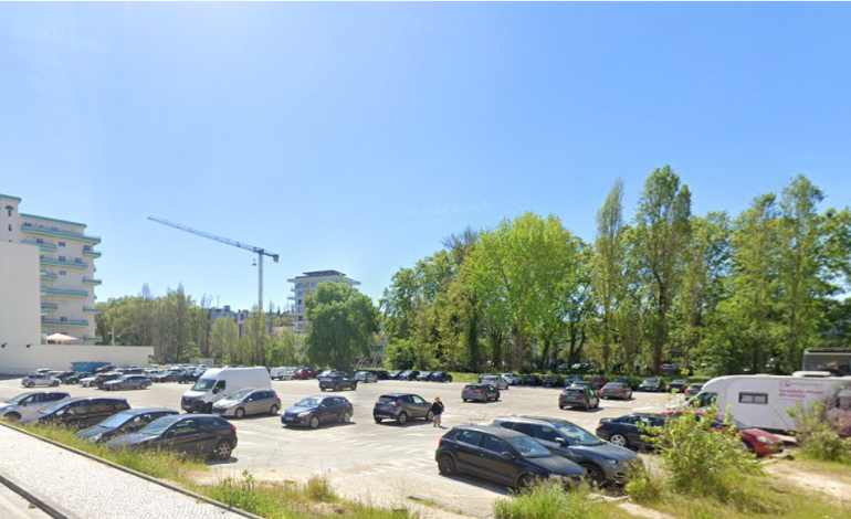 estacionamento-ao-lado-das-galerias-jardins-do-lis-sem-licenca