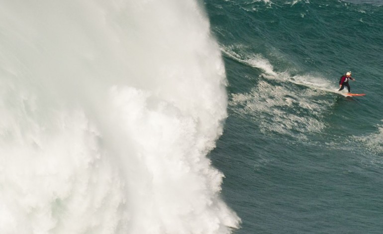 circuito-mundial-de-ondas-gigantes-chega-a-nazare-no-proximo-sabado-8087