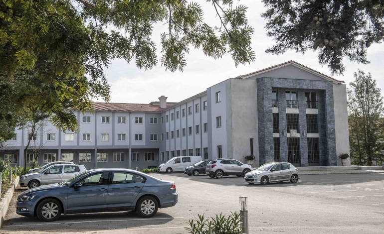 tribunal-administrativo-e-fiscal-a-caminho-do-seminario-de-leiria