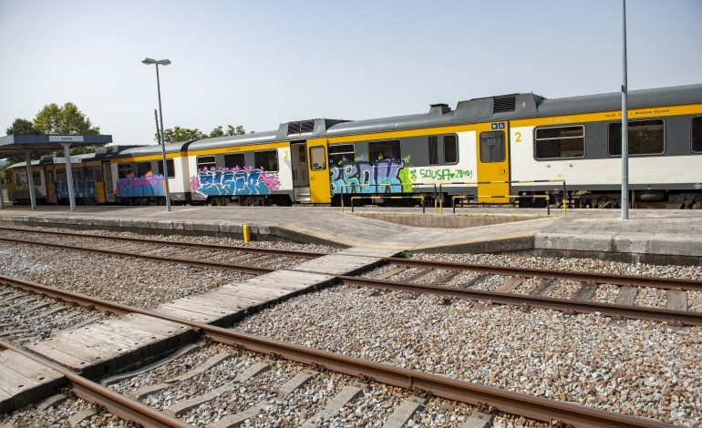 aberto-concurso-para-obra-na-linha-do-oeste-entre-caldas-da-rainha-e-lourical