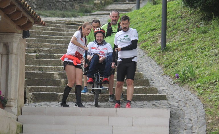 Carlos Serrada voltou ao castelo de Leiria 30 anos depois numa 'joelette'