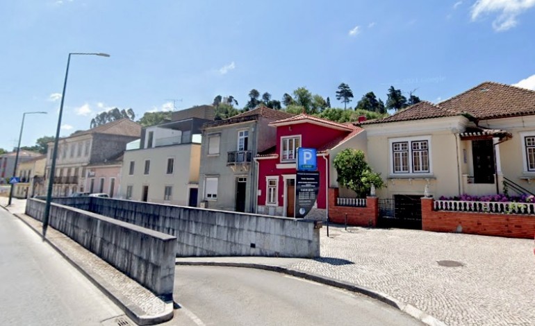 moradores-da-avenida-general-humberto-delgado-podem-usar-estacionamento-de-santo-agostinho