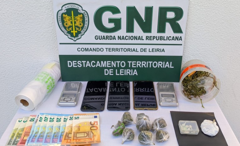 gnr-detem-casal-com-106-doses-de-cocaina-em-porto-de-mos