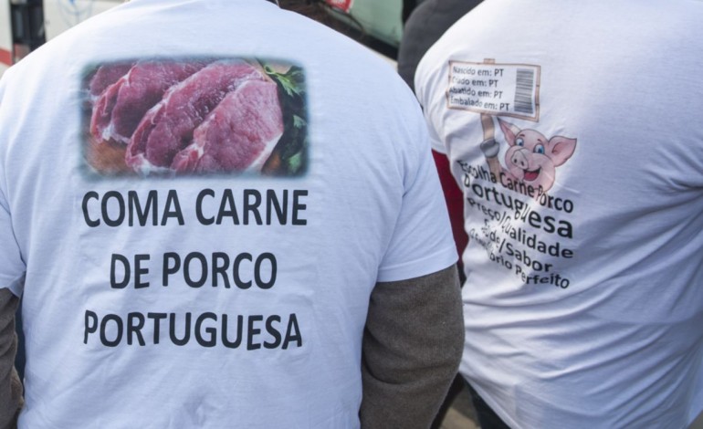 tensao-em-protesto-de-suinicultores-na-capital-3360