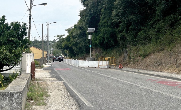 obras-obrigam-a-cortar-transito-na-estrada-entre-porto-de-mos-e-batalha