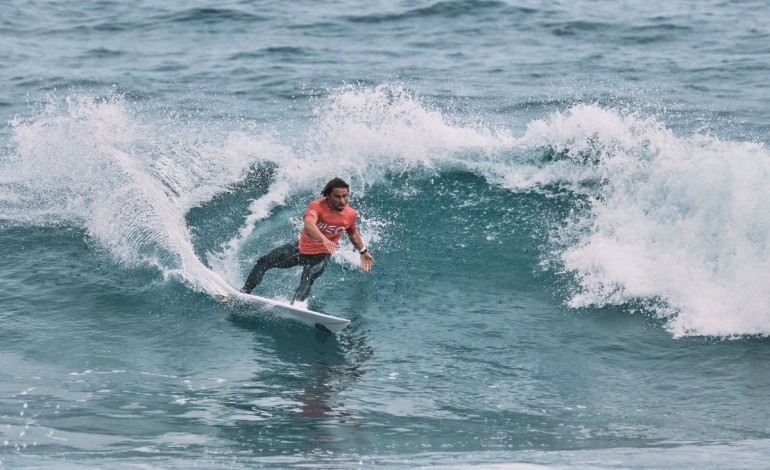 titulo-nacional-de-surf-discute-se-este-fim-de-semana-em-peniche