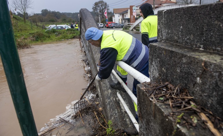 As depressões Ingrid e Joseph provocaram várias inundações em Leiria