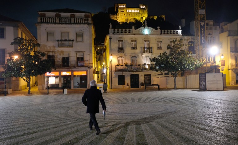 covid-19-casos-activos-caem-em-14-dos-16-concelhos-do-distrito-de-leiria