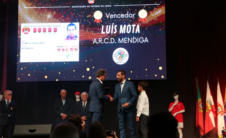 Luís Monta, Mendiga, foi distinguido como melhor treinador de equipas seniores masculinas de futsal