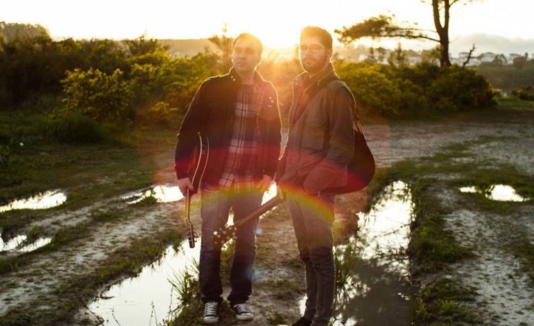 veja-aqui-as-ferias-dos-few-fingers-em-videoclipe-2272