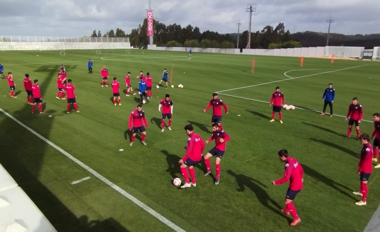 Equipa sénior fez ontem o primeiro treino no novo campo