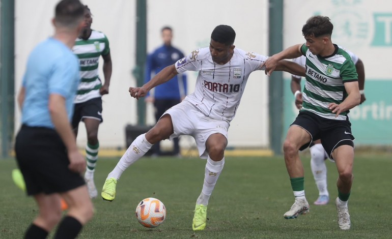 uniao-de-leiria-soma-mais-uma-vitoria-e-apura-se-para-a-fase-da-subida-a-2a-liga